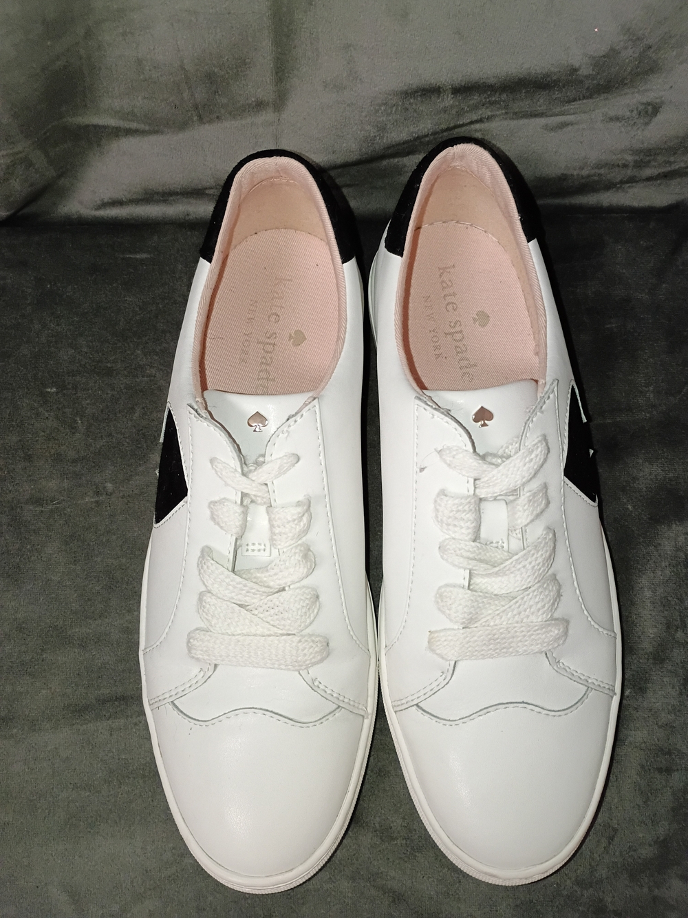 kate spade Fez White Sneakers with Black Spade Accent Size 11 EUC - Picture 2 of 13